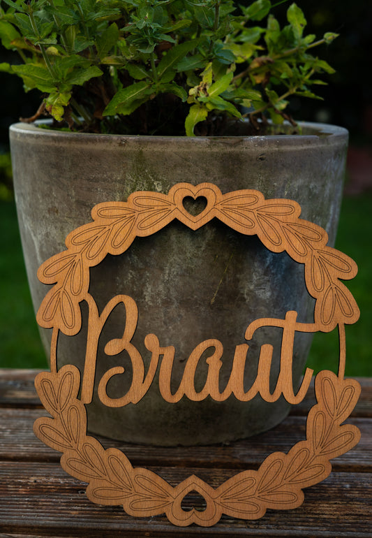 WOODEN WREATH - Bride or Groom