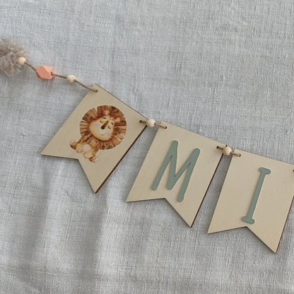 Girlande mit farbigem Motiv